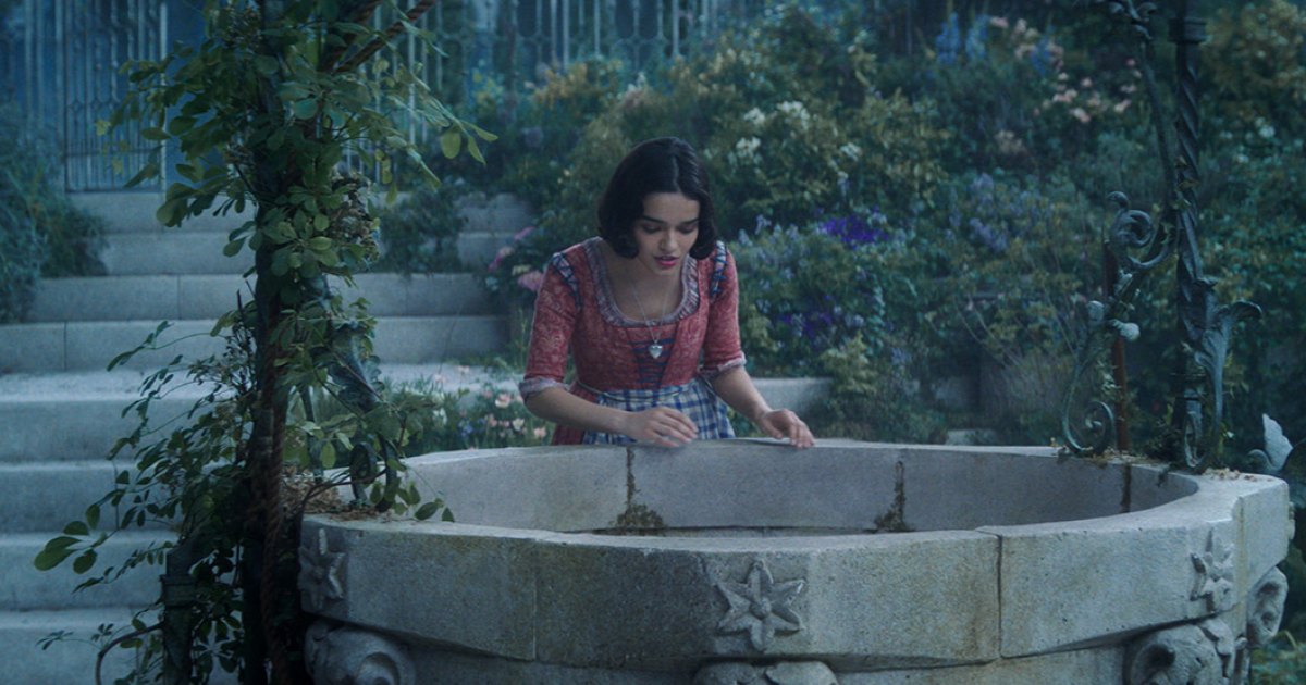 snow-white-trailer-redefines-classic
