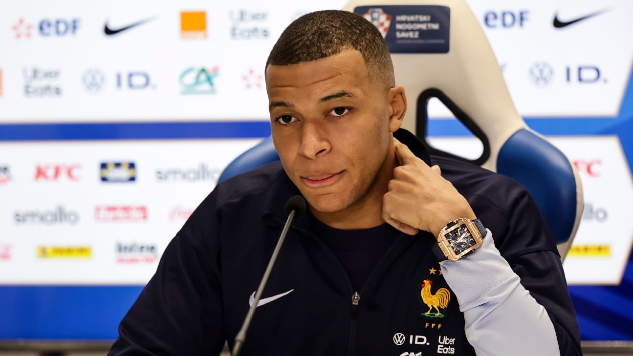 kylian-mbappe-madame-tussauds-statue