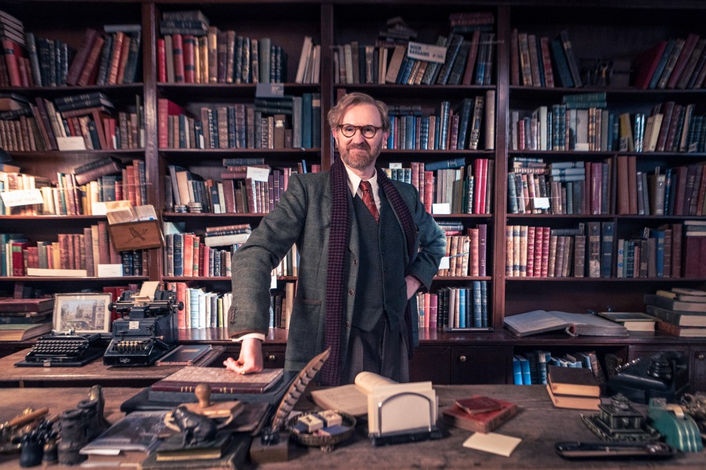 mark-gatiss-bookish-cozy-crime