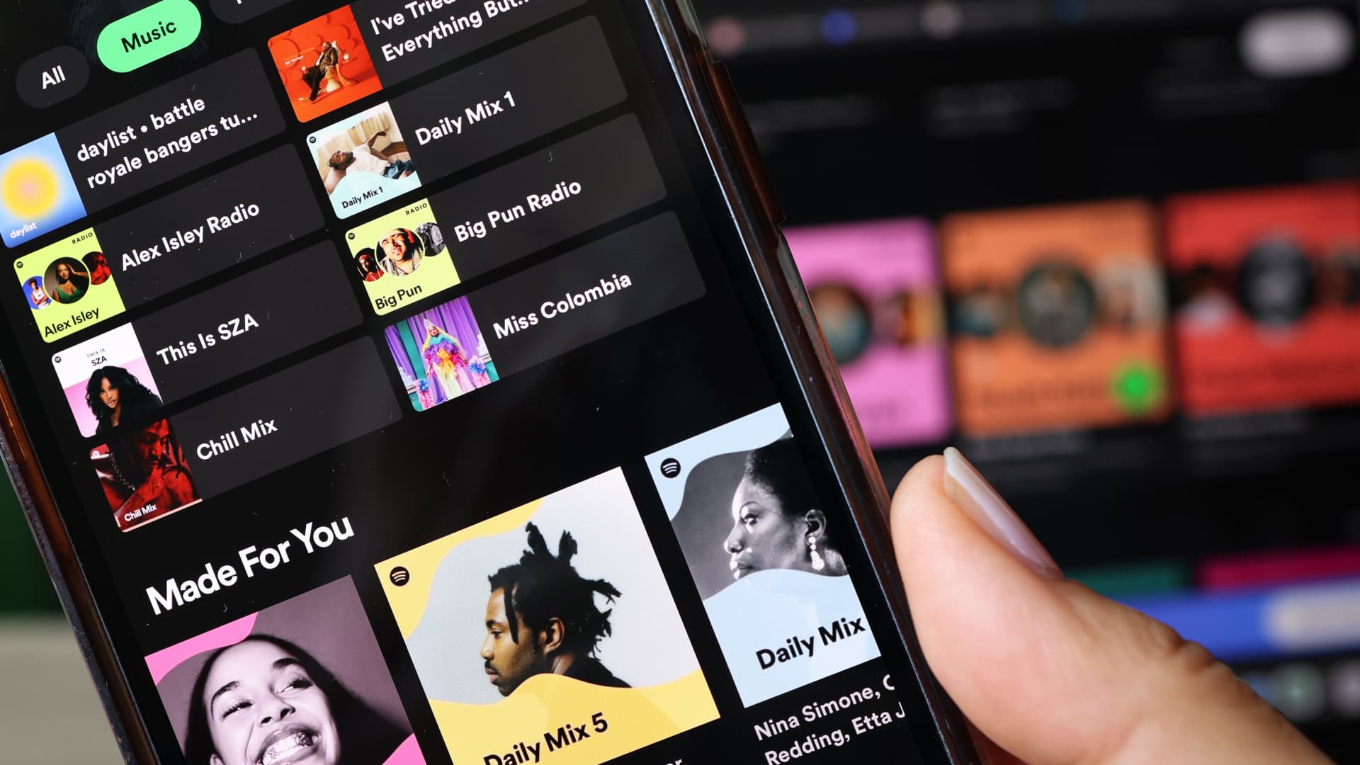 spotify-million-dollar-artists