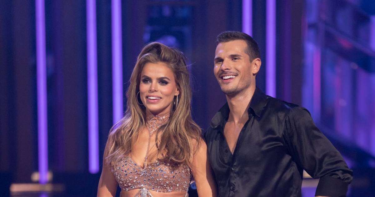 brooks-nader-gleb-savchenko-dwts-finale-rehearsal