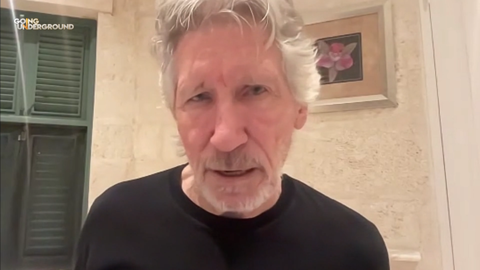 roger-waters-humanity-fight