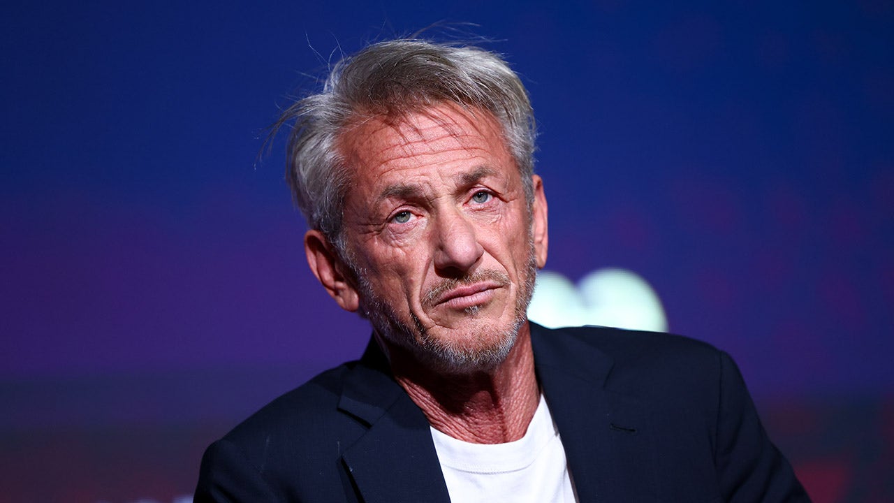 sean-penn-donald-trump-oscars-defense