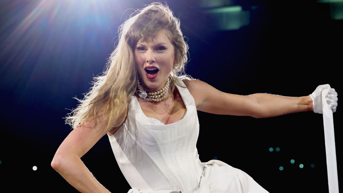 taylorswift-eras-tour-impact