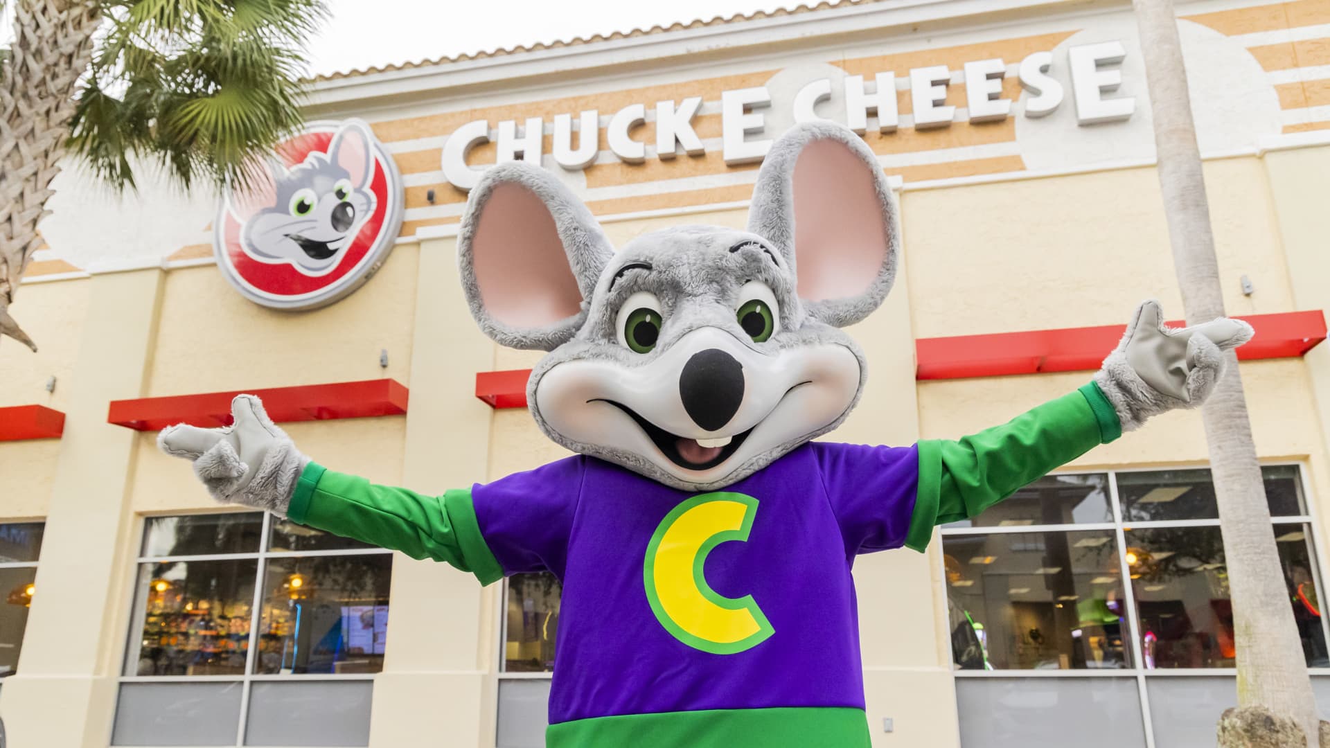 chuck-e-cheese-trampolines