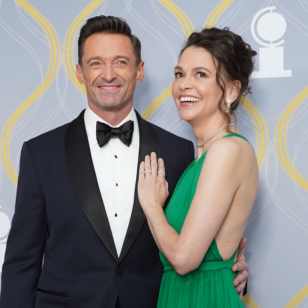 hugh-jackman-sutton-foster-romance
