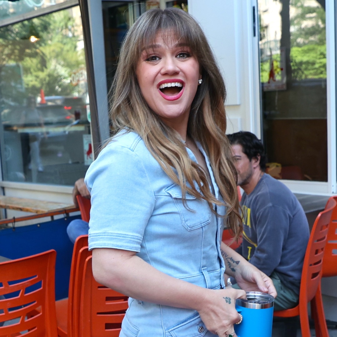 kelly-clarkson-guest-appearance-kids