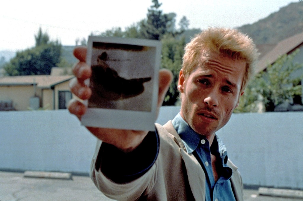 guy-pearce-memento-performance