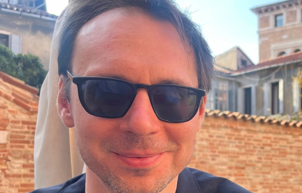 hivemind-thriller-acquisition