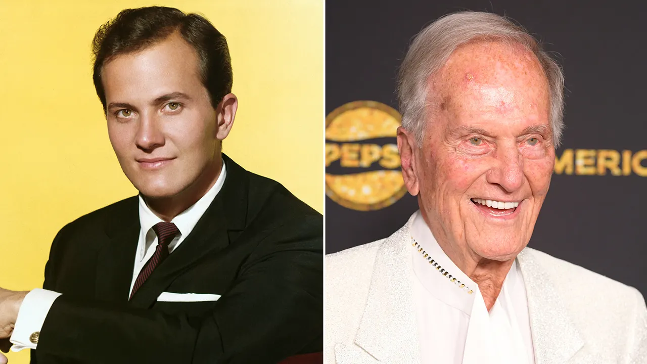 hollywood-pat-boone-critique