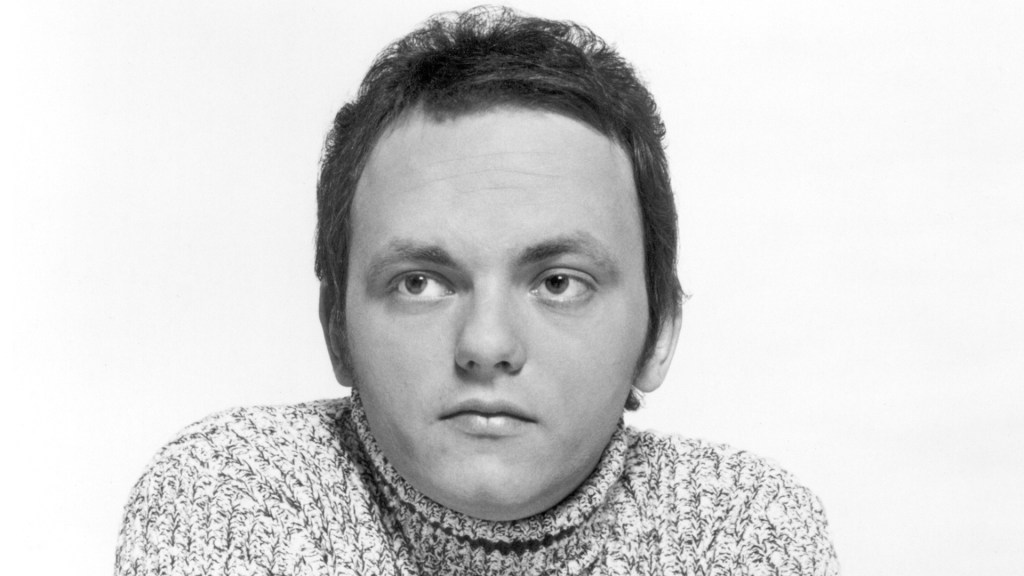 robert-john-sad-eyes-79