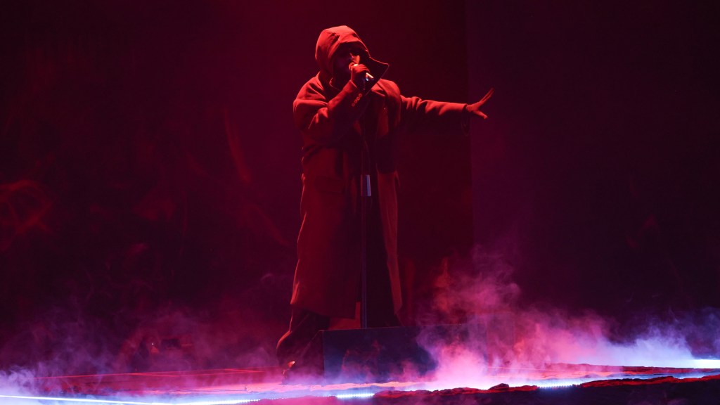 the-weeknd-grammy-performance