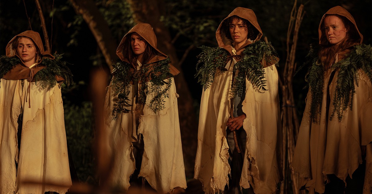 yellowjackets-redefines-normalcy