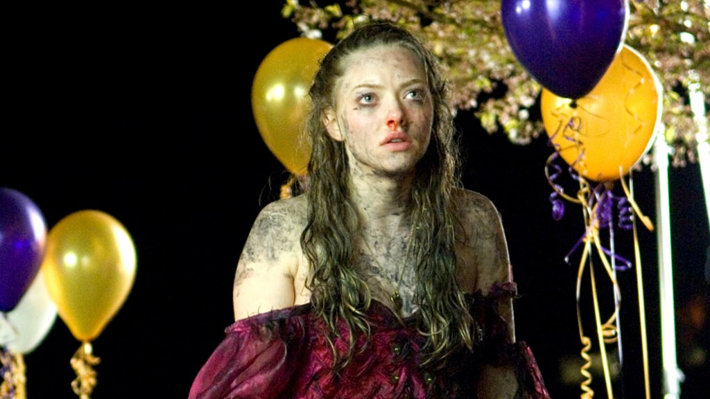 amanda-seyfried-jennifers-body-marketing