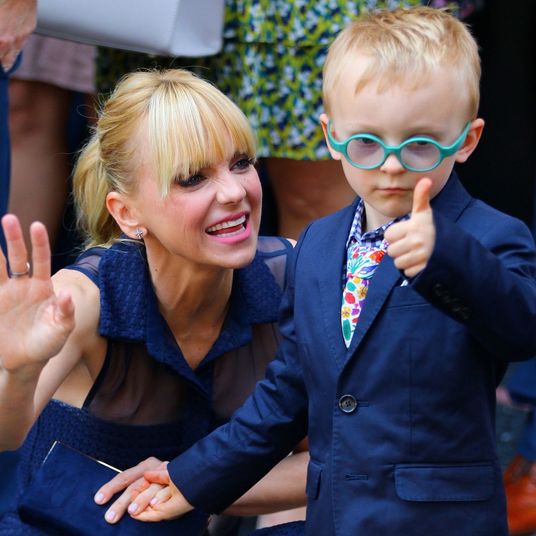anna-faris-co-parenting-insights