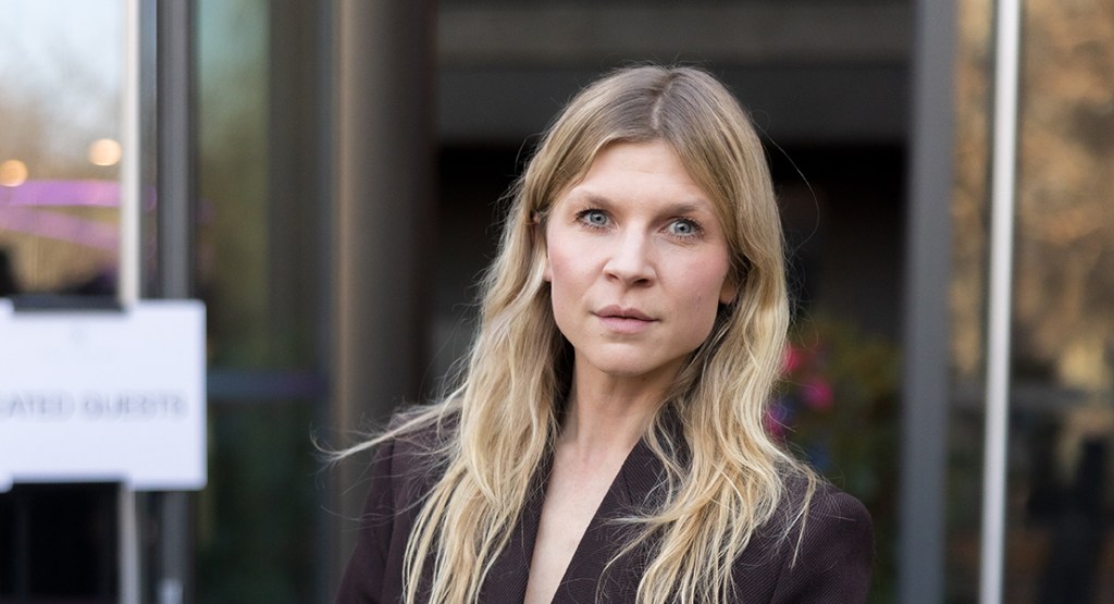 clemence-poesy-neuromancer-apple-tv