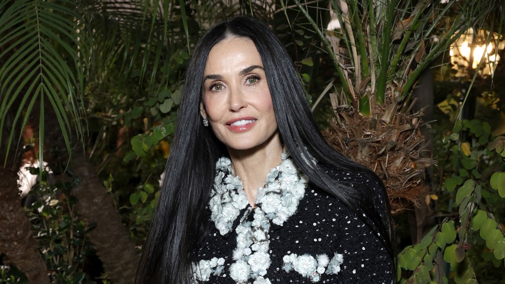 demi-moore-oscars-wellness