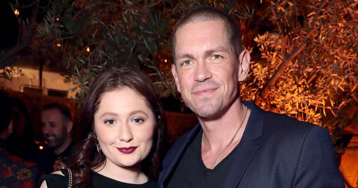 emma-kenney-steve-howey-reunion