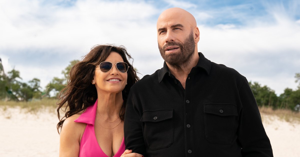 gina-gershon-john-travolta-faceoff