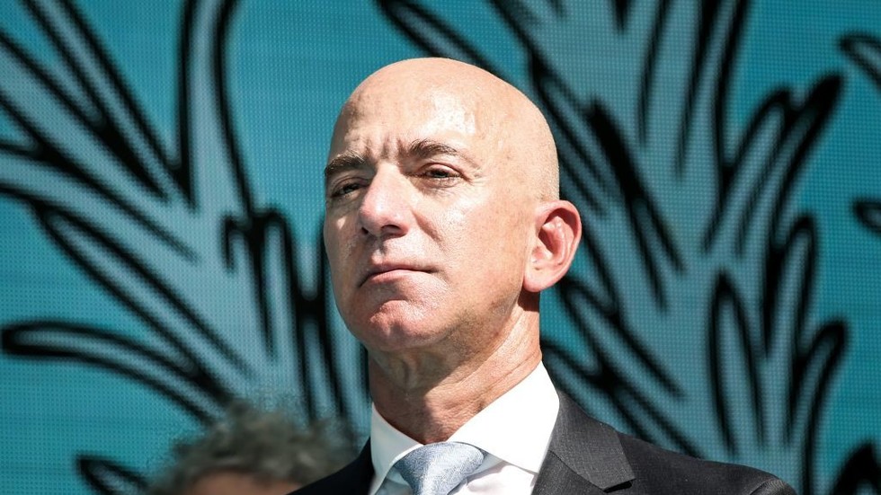 jeff-bezos-bond-producers-controversy