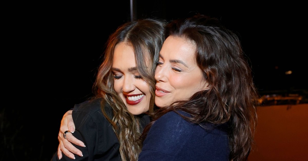 jessica-alba-eva-longoria-yacht-birthday
