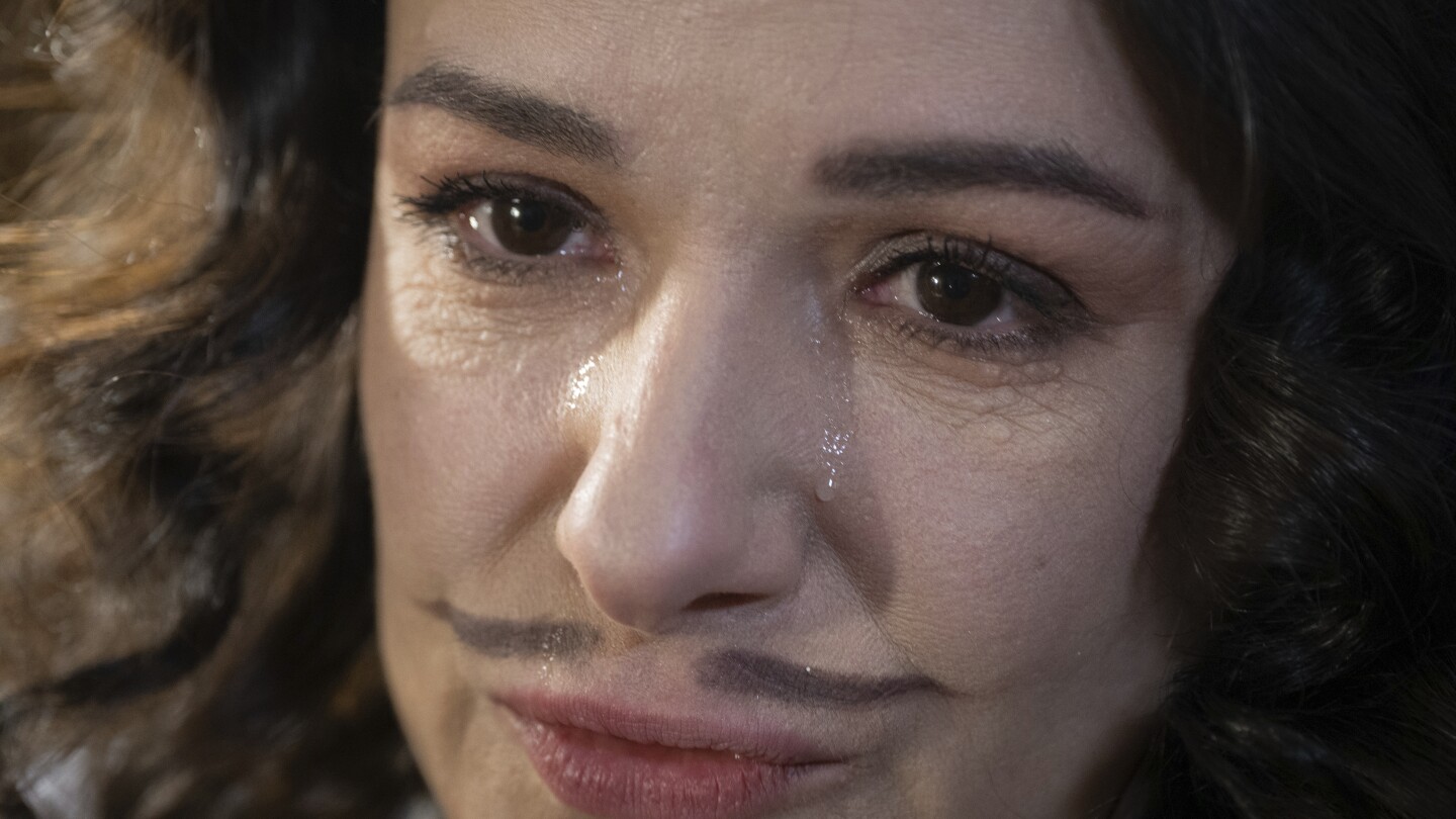 ukrainian-theater-all-female-cast
