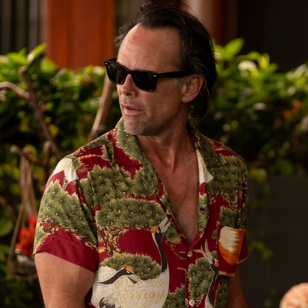 walton-goggins-snake-bite-white-lotus