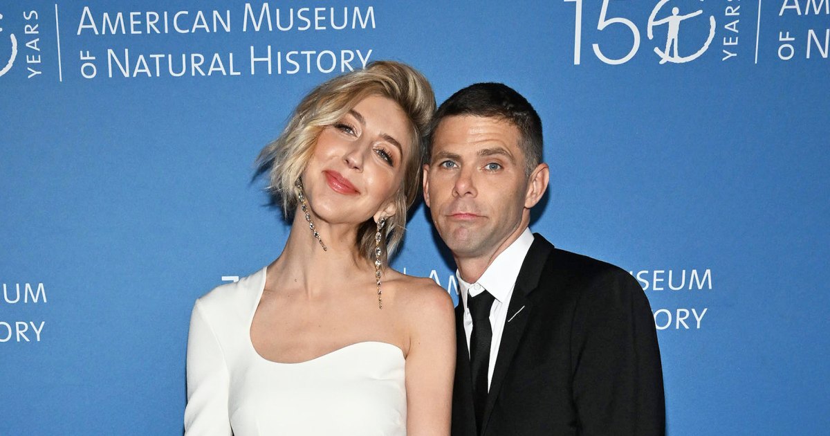 mikey-day-love-is-blind-sketches