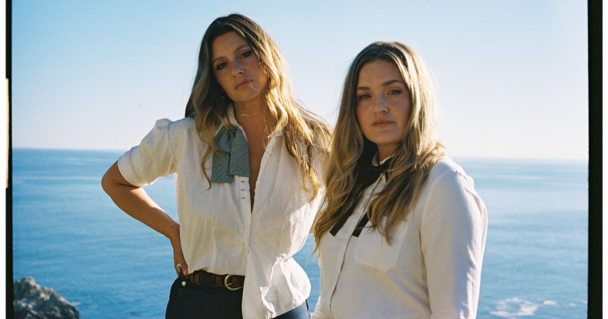 aly-michalka-tour-jack