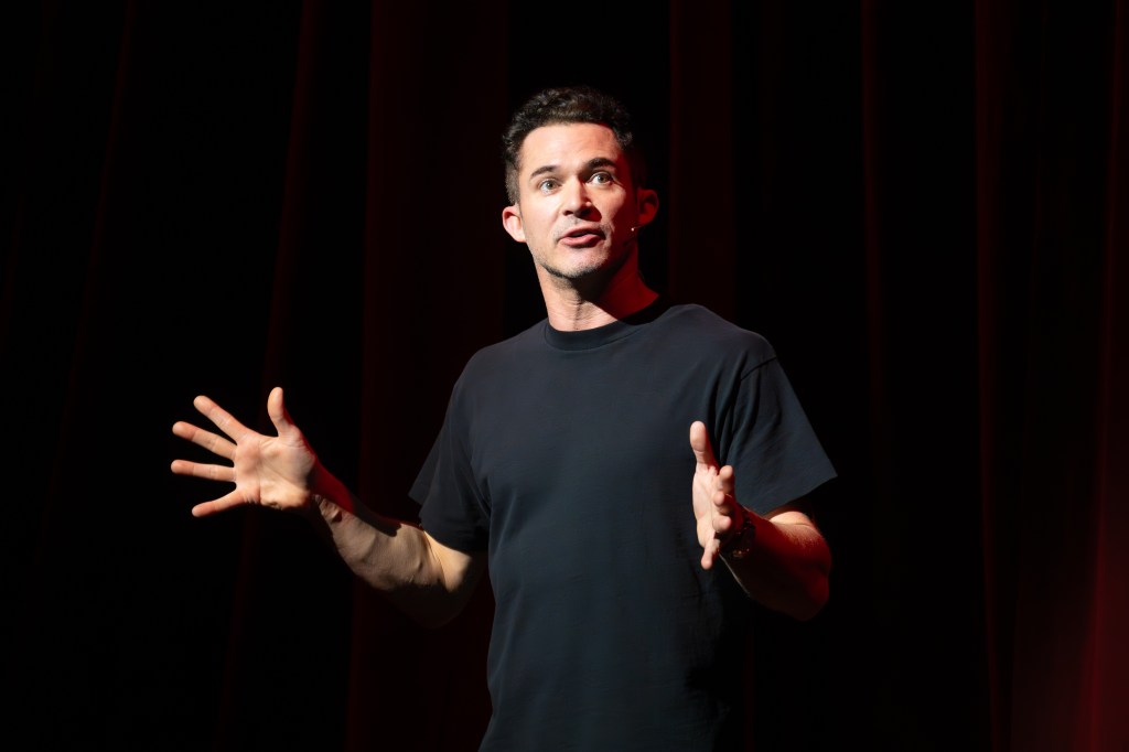 netflix-magic-comedy-justin-willman