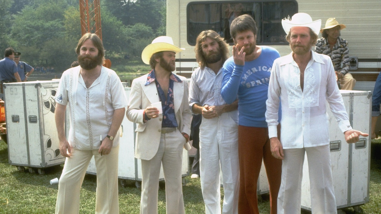 beach-boys-feud-al-jardine-mike-love