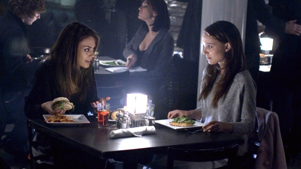 black-swan-natalie-portman-mila-kunis