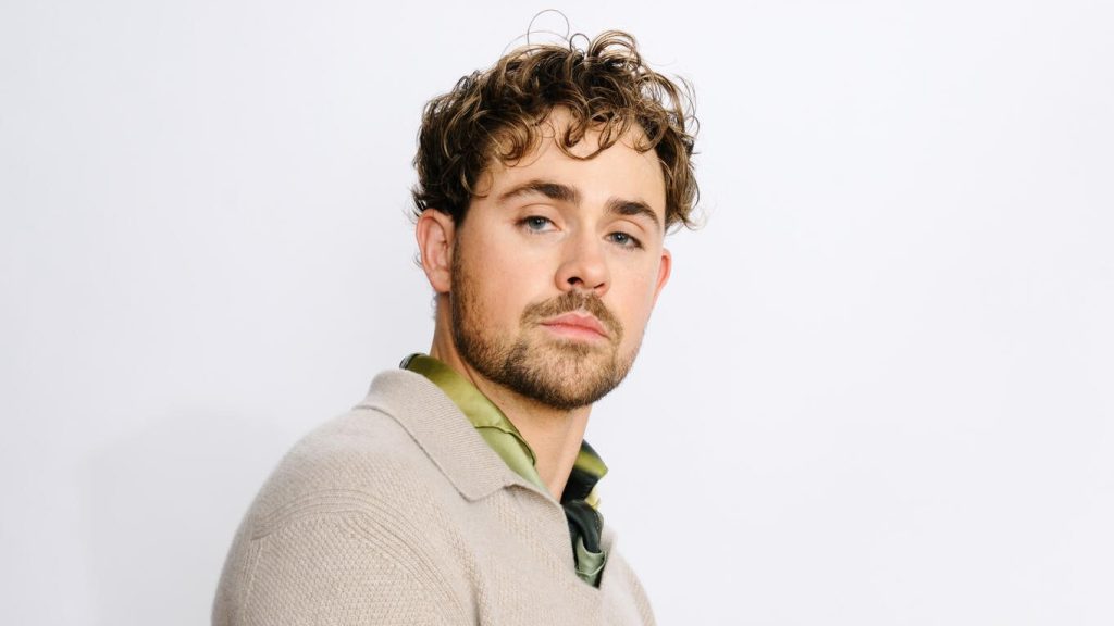dacre-montgomery-acting-career