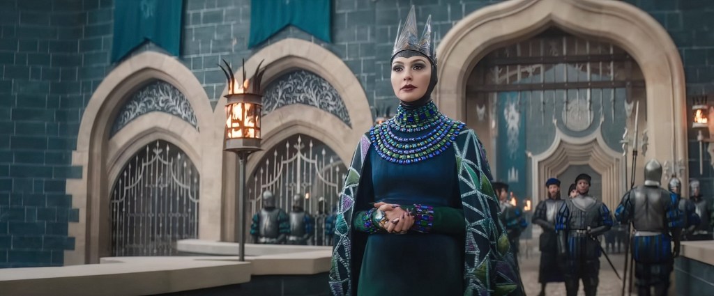 gal-gadot-snow-white-political-pressure