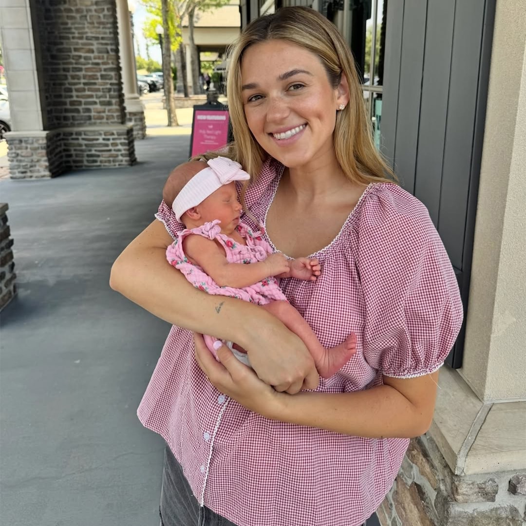 sadie-robertson-baby-kit-photos
