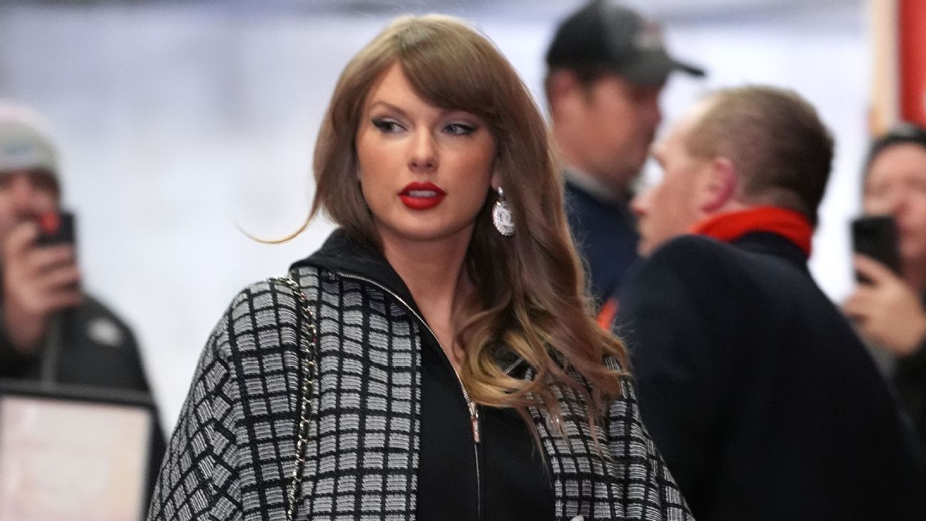 taylor-swift-new-heights-podcast