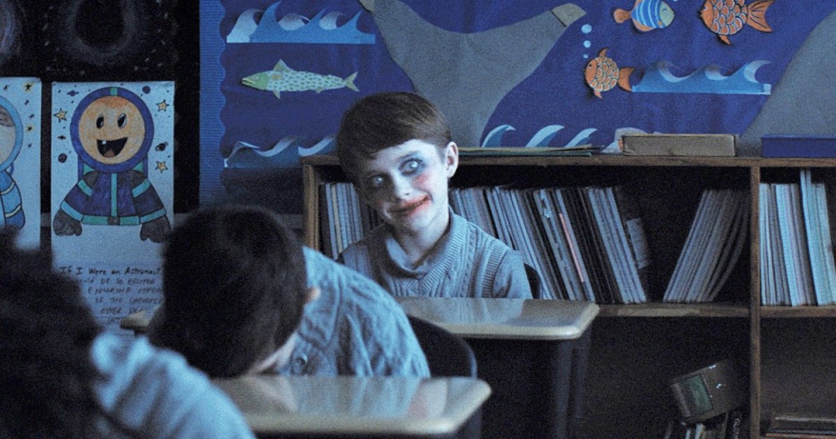 weapons-in-film-scarier-movies